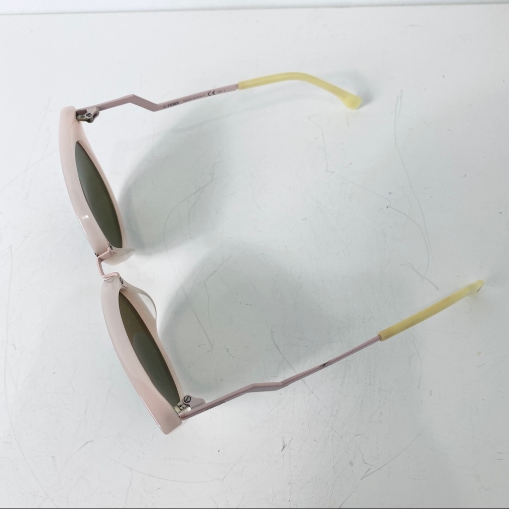 Fendi light pink cat-eye sunglasses - Picture 7 of 7